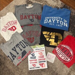 University of Dayton Sweatshirt/Tshirt Bundle